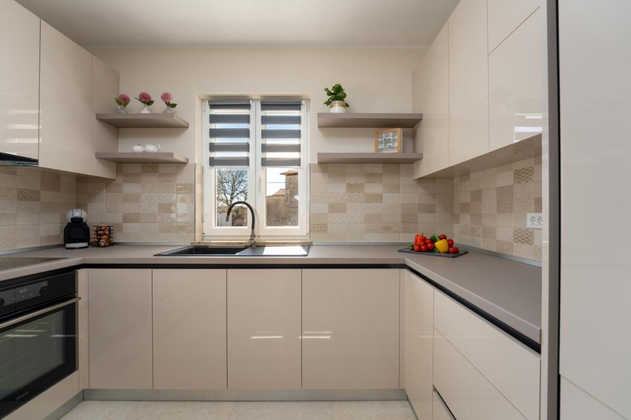 פאזין Holiday House Leana מראה חיצוני תמונה