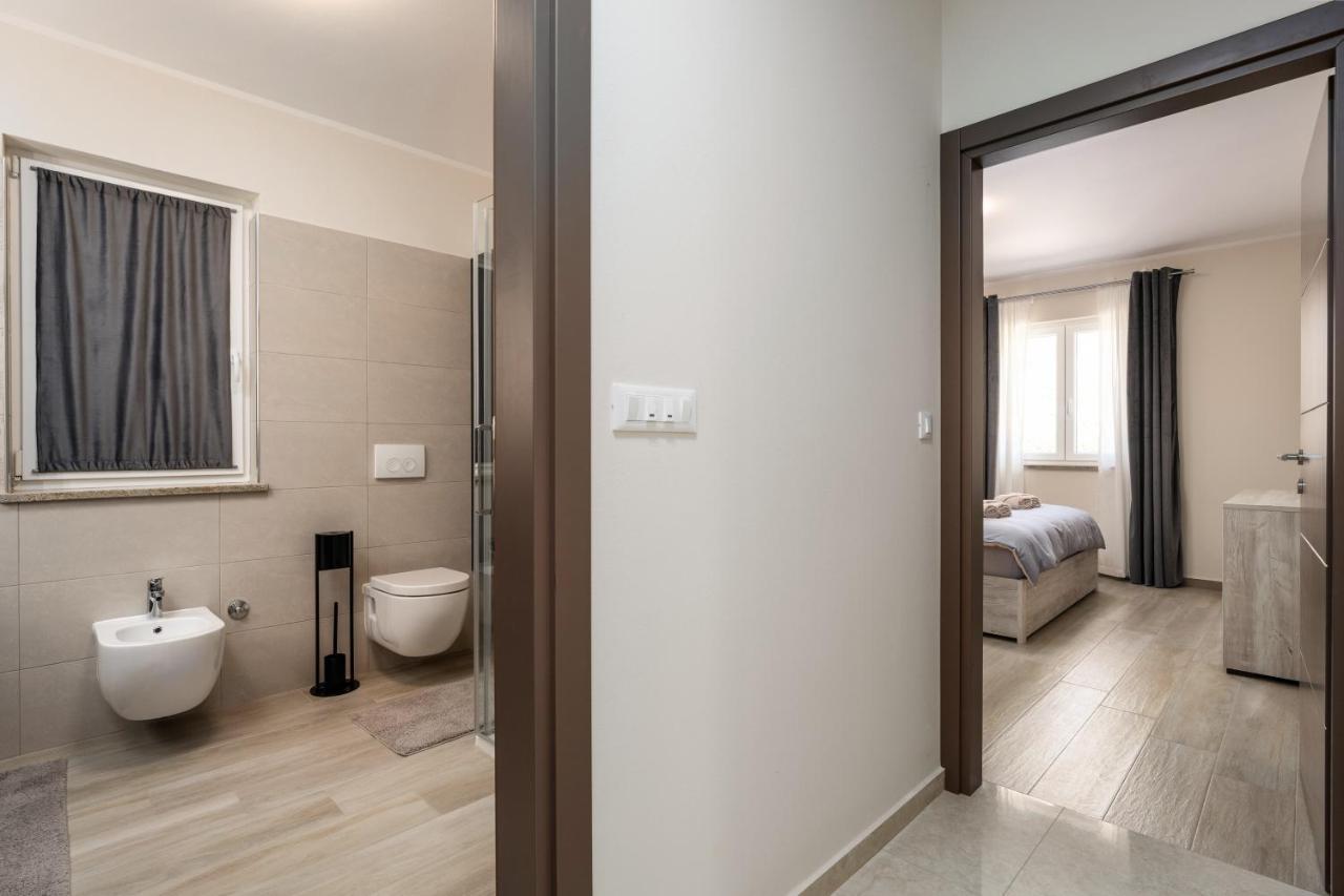 פאזין Holiday House Leana מראה חיצוני תמונה