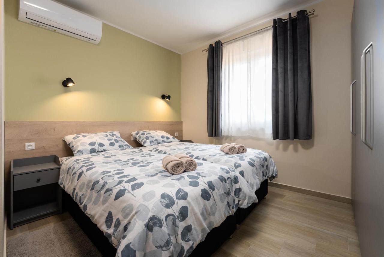 פאזין Holiday House Leana מראה חיצוני תמונה