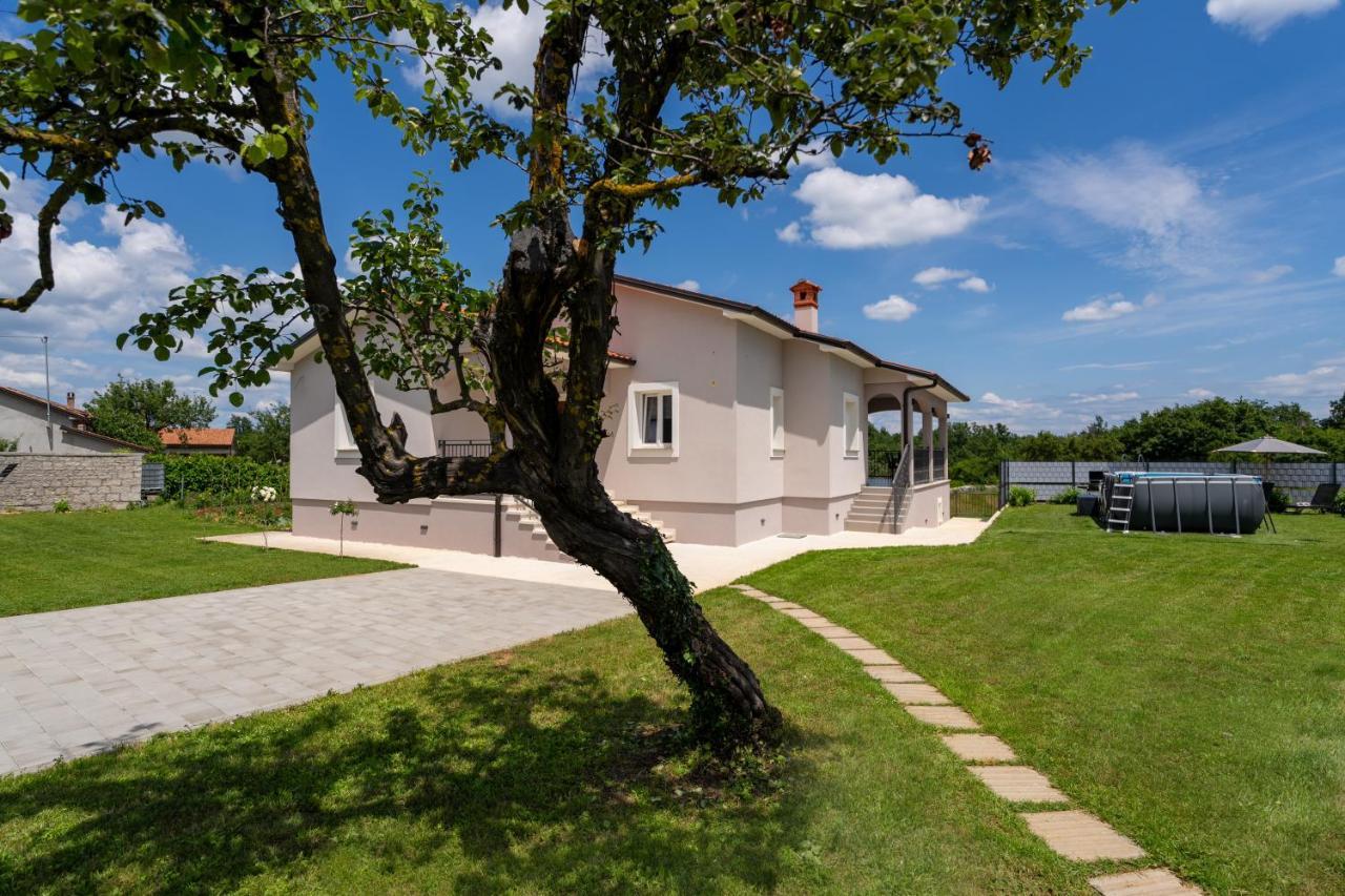פאזין Holiday House Leana מראה חיצוני תמונה