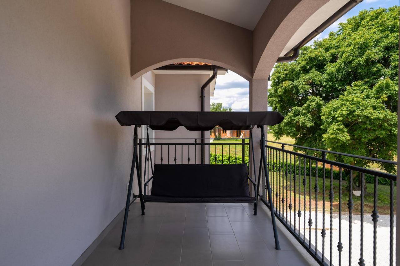 פאזין Holiday House Leana מראה חיצוני תמונה