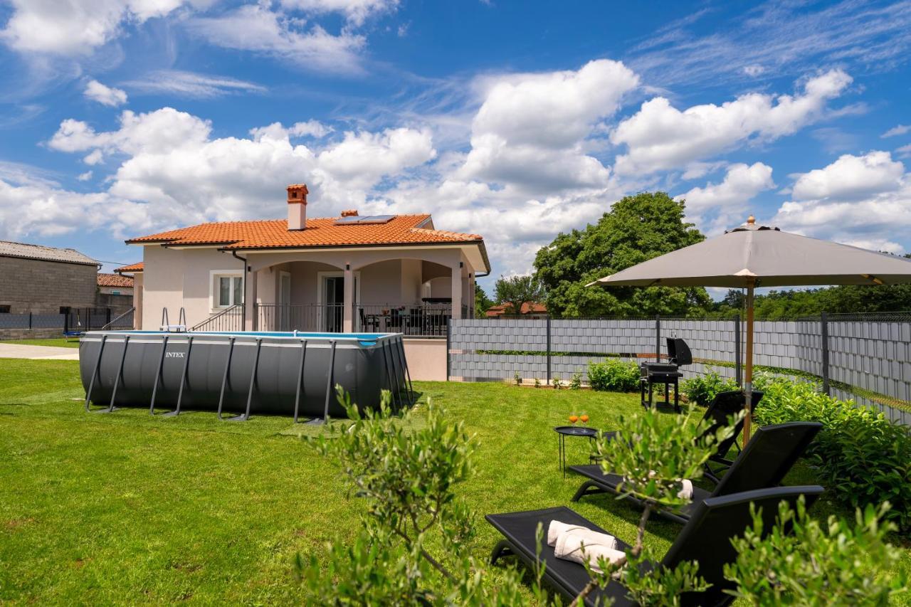 פאזין Holiday House Leana מראה חיצוני תמונה