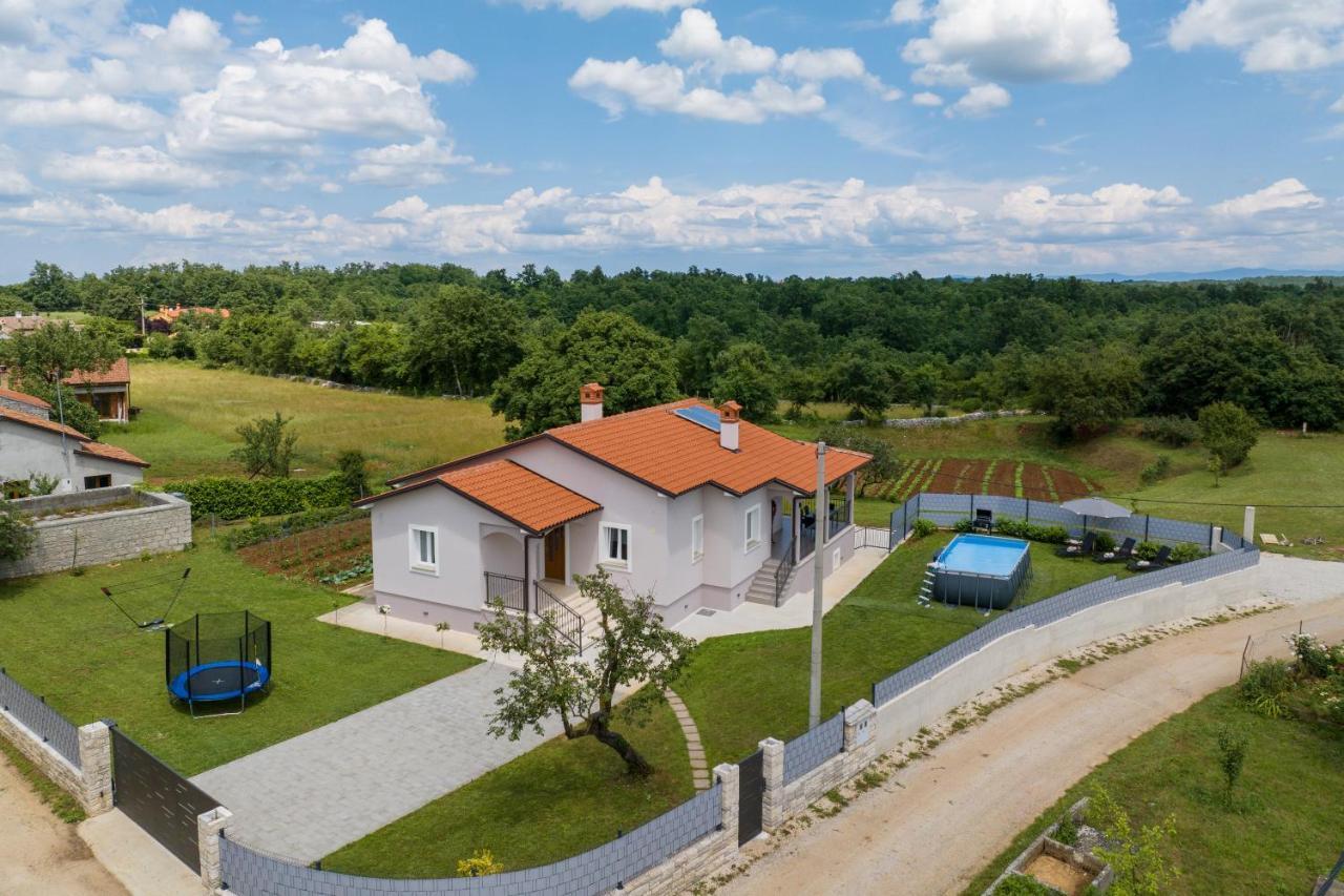 פאזין Holiday House Leana מראה חיצוני תמונה