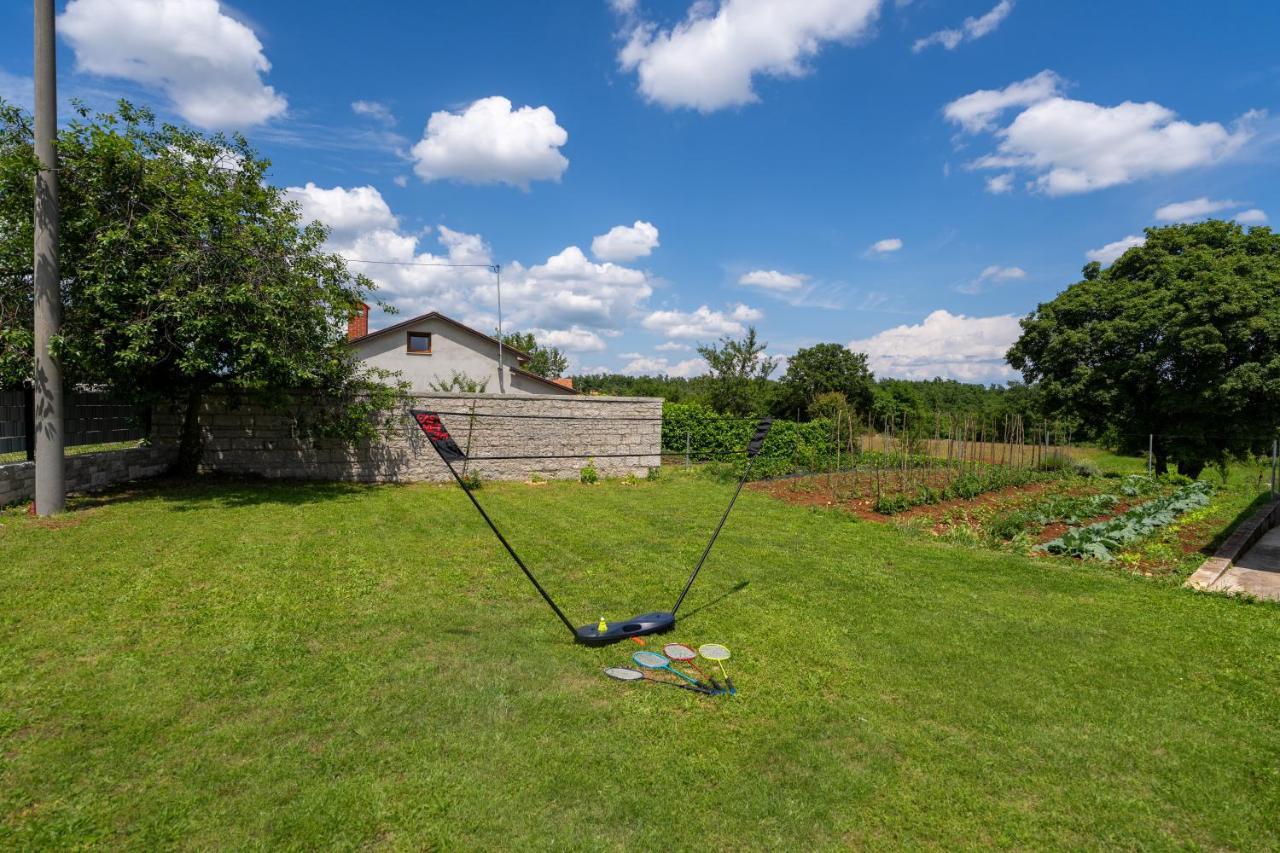 פאזין Holiday House Leana מראה חיצוני תמונה
